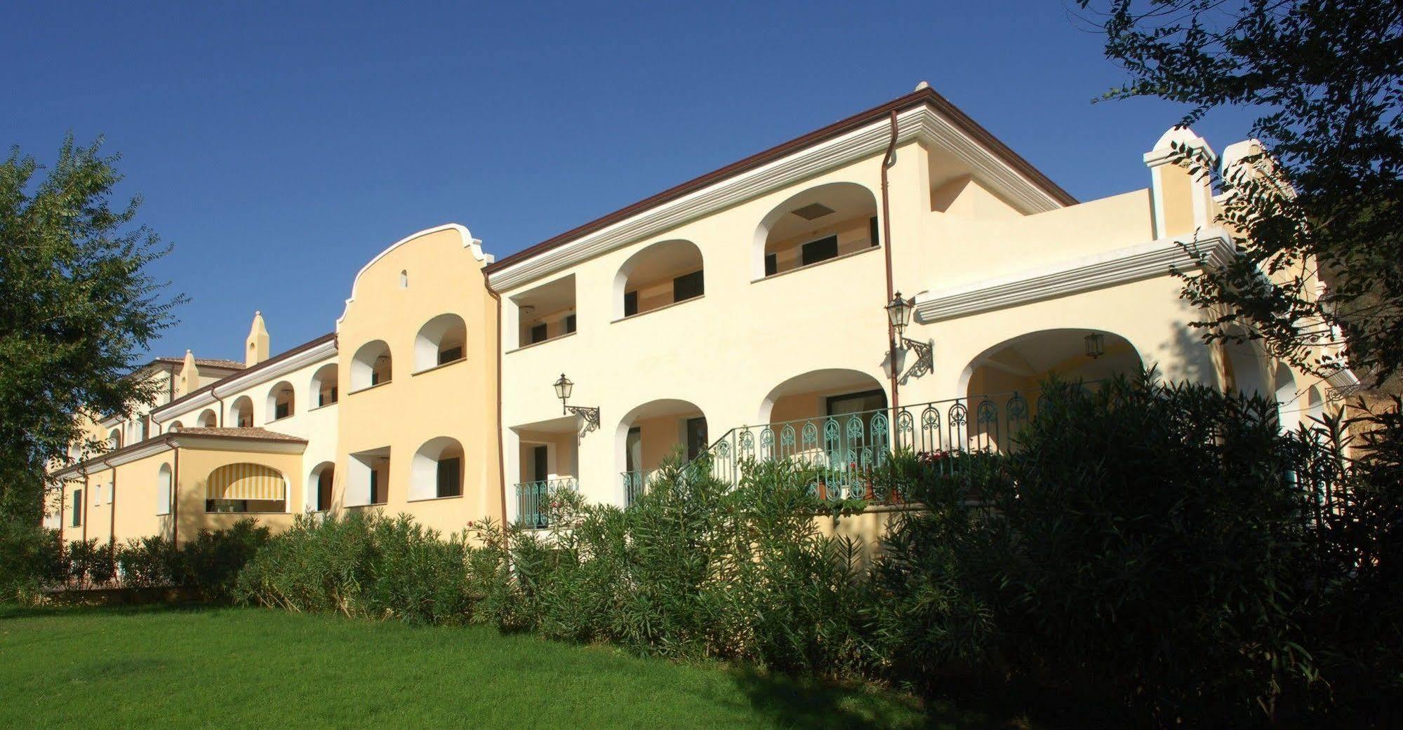 Residence Cala Liberotto 4*