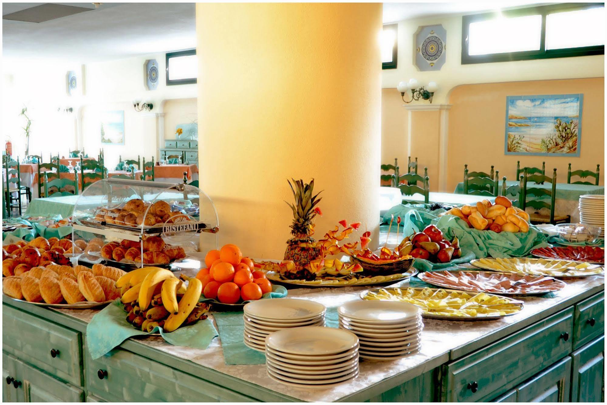 Residence Cala Liberotto 4*